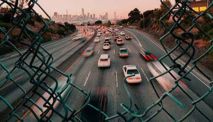 范曾女儿揭露：家父被神秘力量控制背后的真相